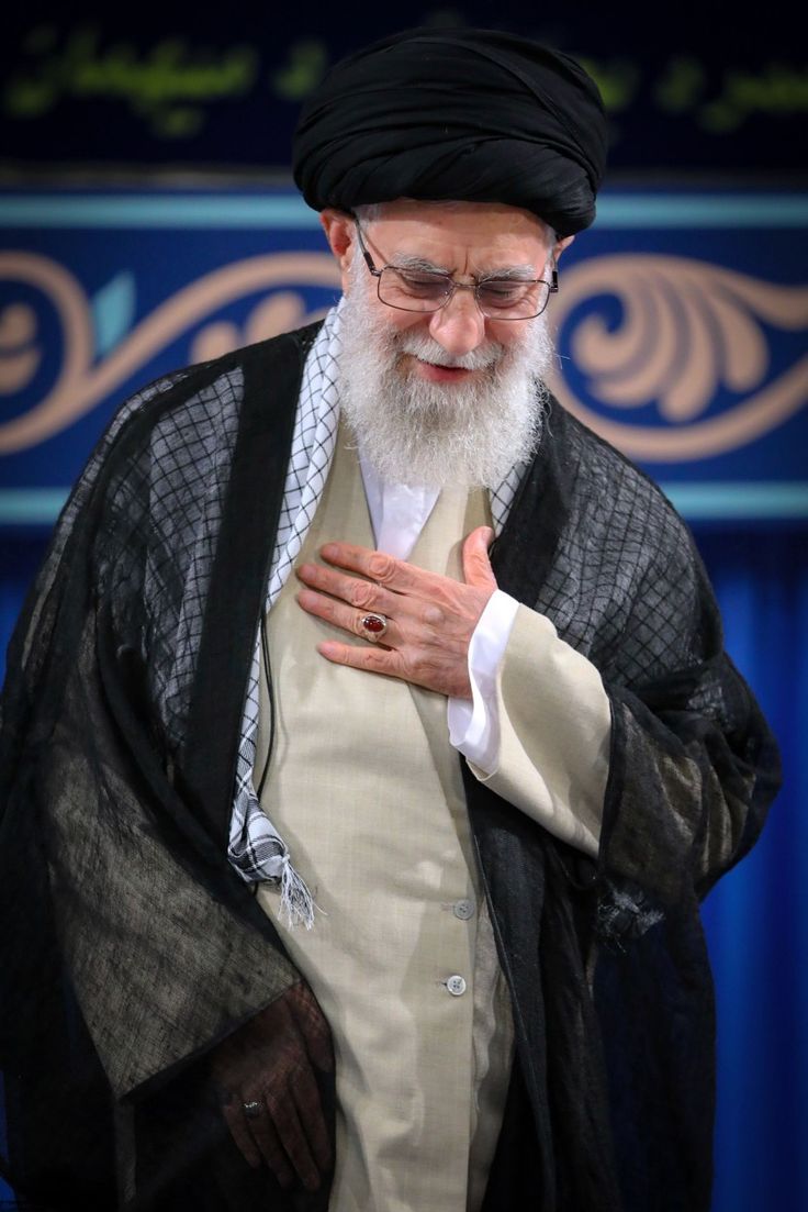 Morali në fjalët e imamit dëshmor  Sejid Ali Khameneit (Allahu qoftë i kënaqur me të!)